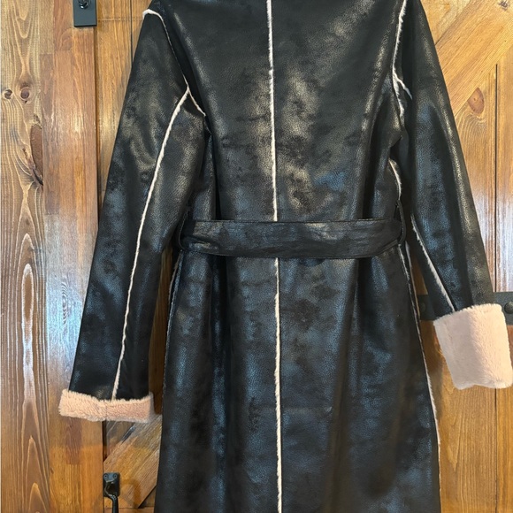 Venus Black and Pink faux fur Women's Trench Coat - Picture 7 of 11